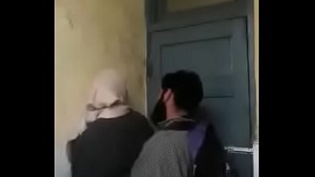 Play Hijab Muslim Pakistani girl getting fucked by mullah friend
