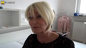 Play Very sexy german elegant Grandma
