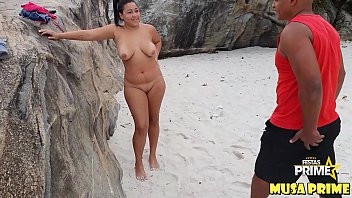 Play Novinha de 18 rabuda da bucetinha em praia do Rio de Janeiro pra dotado Alexswingrj Completo no Red