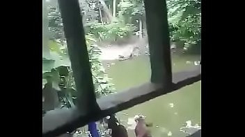 Play Desi aunty bathing