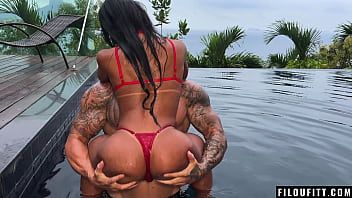 Play Horny Brunette Brazilian With Great Ass Fucked in The Garden