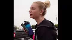 Play Public Orgasm: Blonde MILF Fucked Hard in Car After Gym