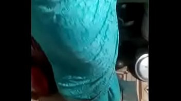 Play Indian BigBoobs HouseWife Sneha