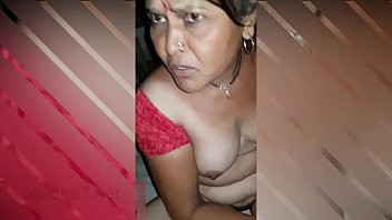 Play New gujarati aunty and boy sex 2020. xvideo7.net